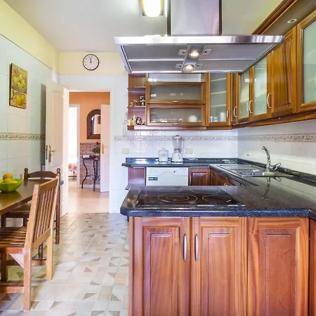 Melody House * Κανδελάρια
